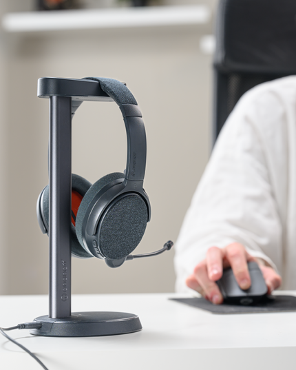 Fokus+ ANC Headphones with Wireless Charging Stand