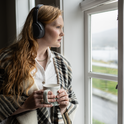 Fokus+ ANC Headphones with Wireless Charging Stand